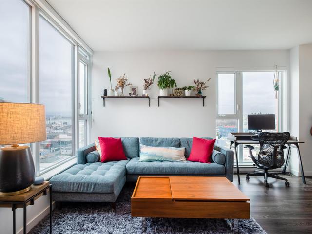 PH4 - 983 E HASTINGS STREET