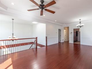 10 WARWICK AVENUE