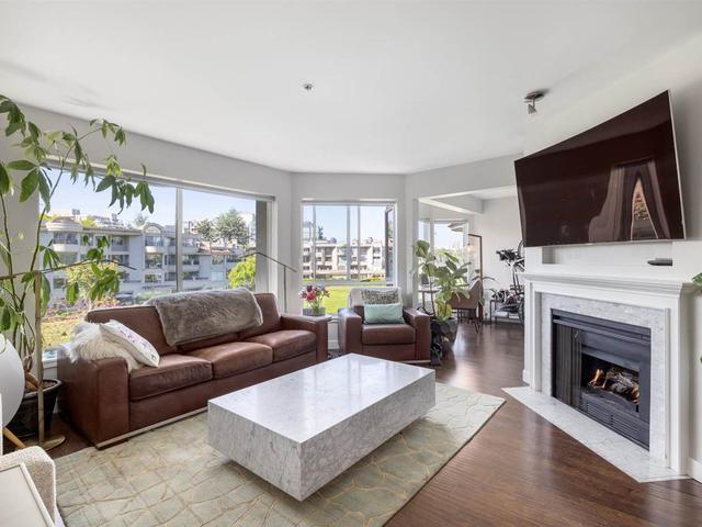 1859 SPYGLASS PLACE