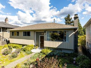 1135 CLOVERLEY STREET