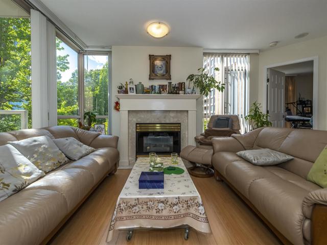 204 - 4689 HAZEL STREET