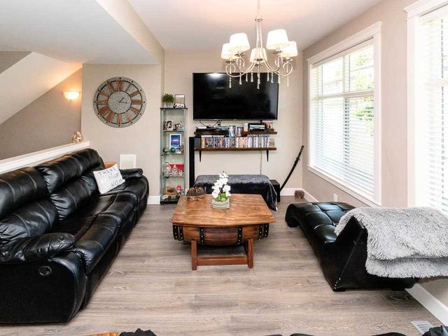 21 - 32921 14TH AVENUE