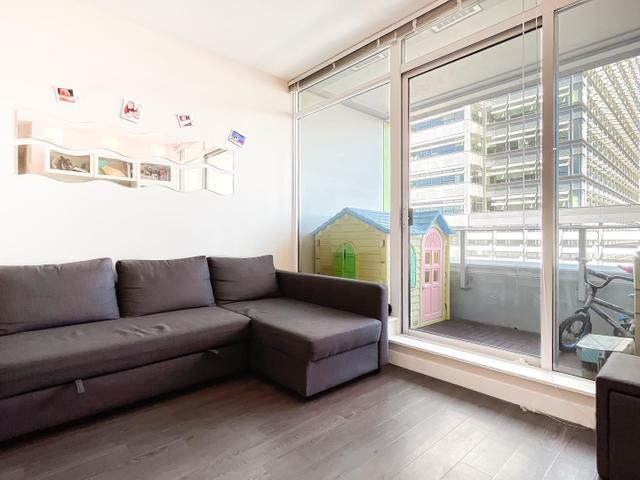 904 - 488 SW MARINE DRIVE