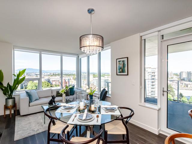 1610 - 7488 LANSDOWNE ROAD