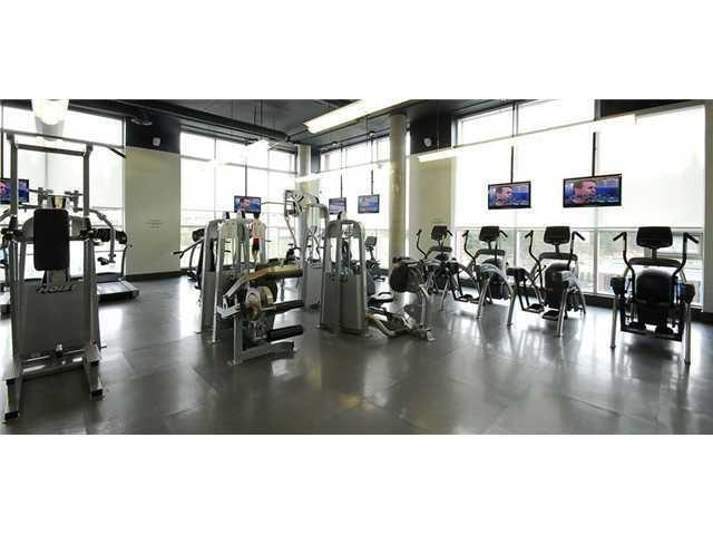 902 - 400 CAPILANO ROAD