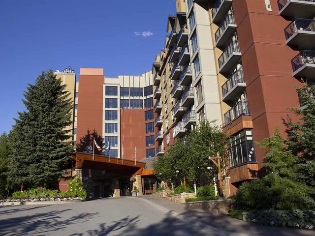 325/327 - 4050 WHISTLER WAY