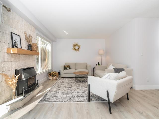 11 - 5536 VEDDER ROAD