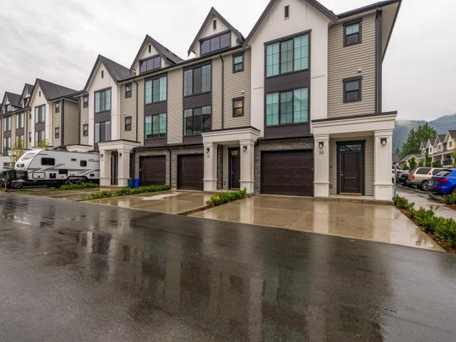19 - 5480 PEBBLE LANE