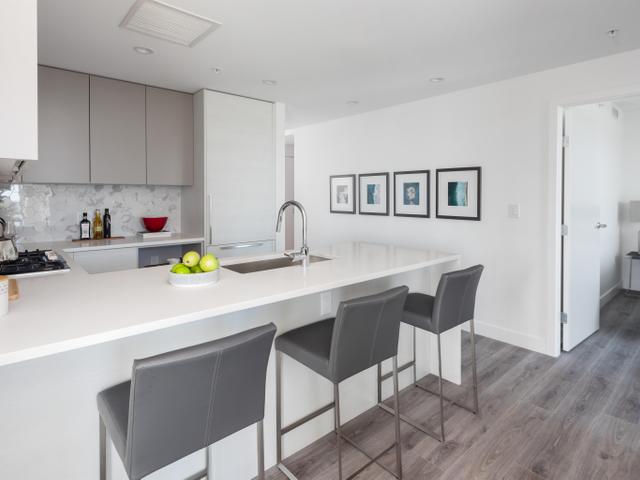 303 - 8188 FRASER STREET