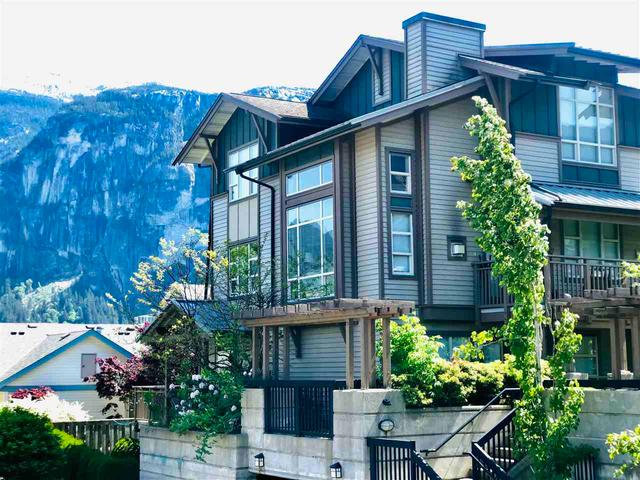201 - 1174 WINGTIP PLACE