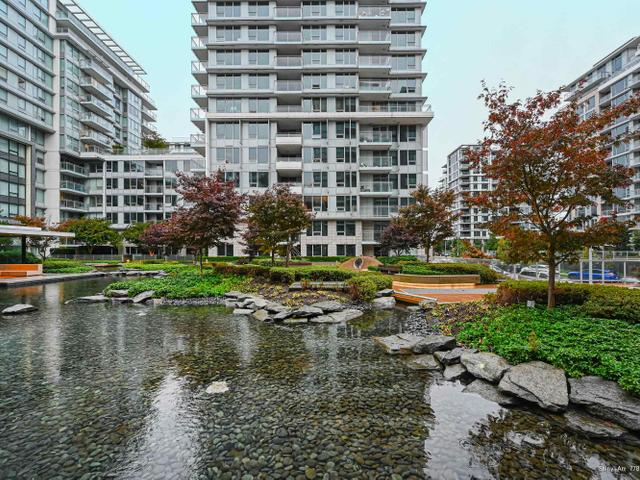 601 - 8833 HAZELBRIDGE WAY