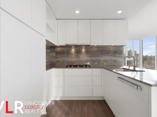 208 - 450 WESTVIEW STREET