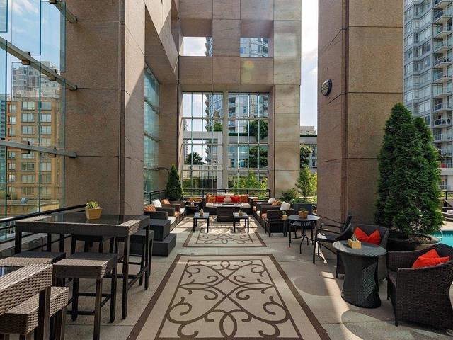 3001 - 433 ROBSON STREET