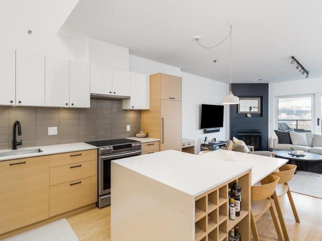 PH501 - 150 ALEXANDER STREET