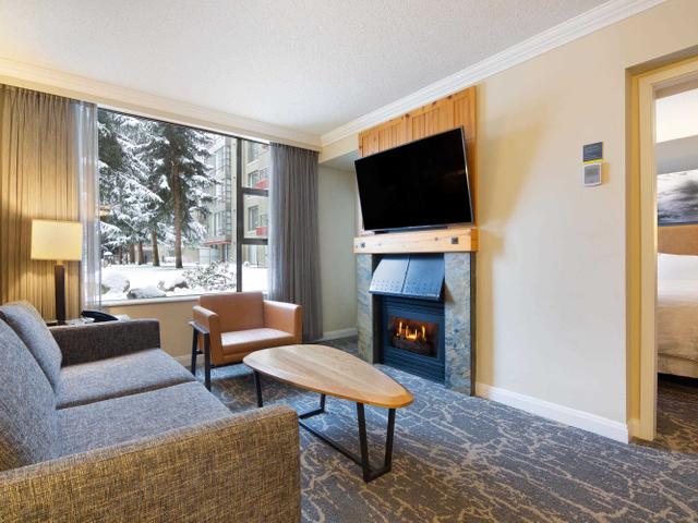 351/352 - 4090 WHISTLER WAY