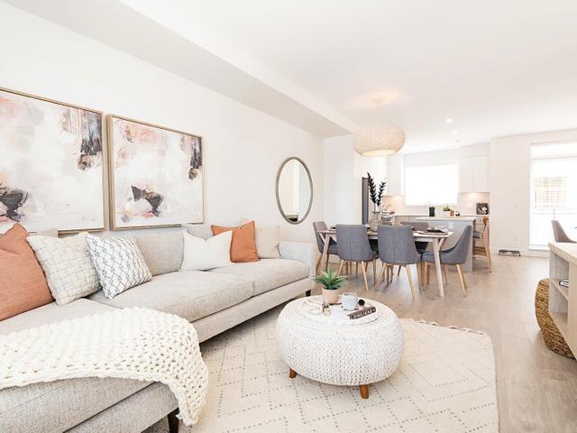 32 - 2070 OAK MEADOWS DRIVE