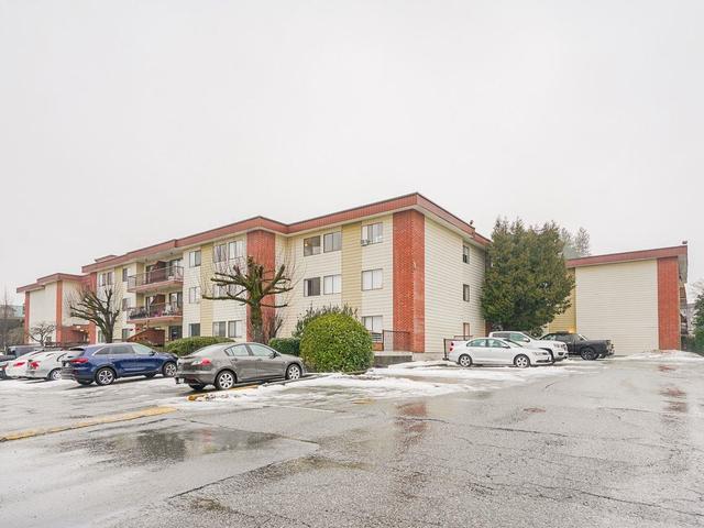 327 - 1909 SALTON ROAD