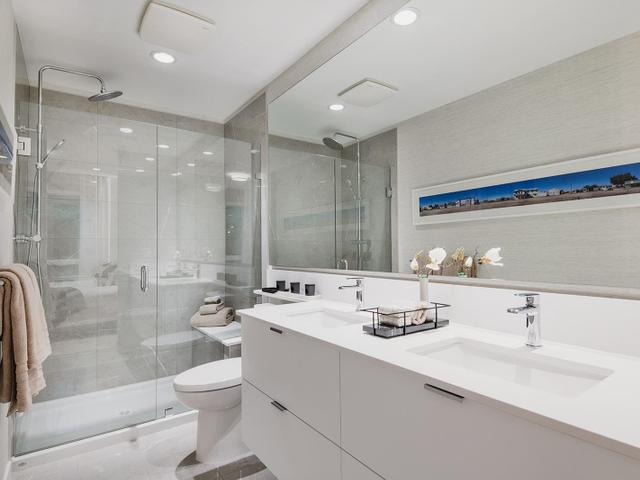 309 - 615 COTTONWOOD AVENUE