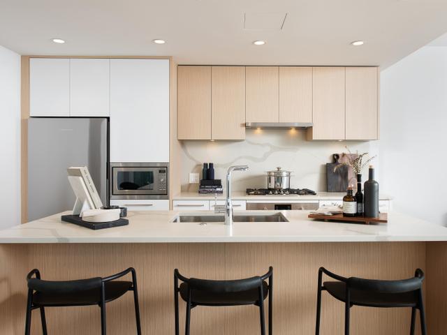 4403 - 567 CLARKE ROAD