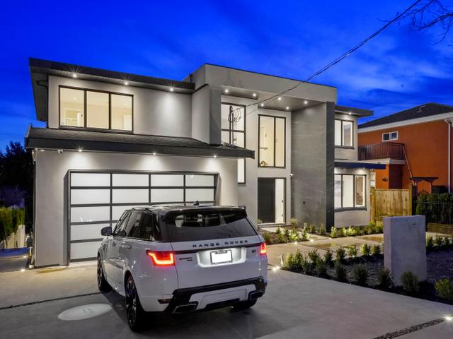 728 ROCHESTER AVENUE