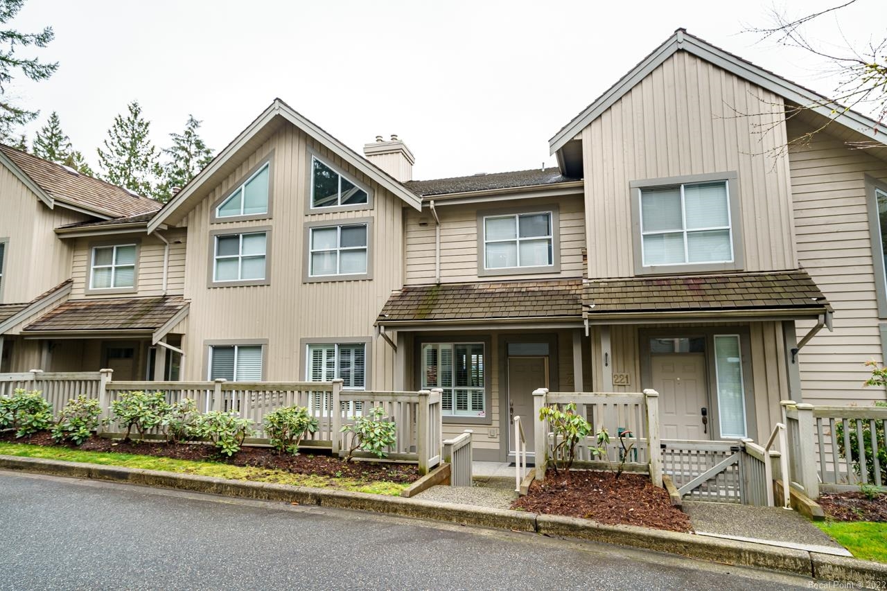 222 1465 PARKWAY BOULEVARD, Coquitlam Sold, R2667680 Condos.ca