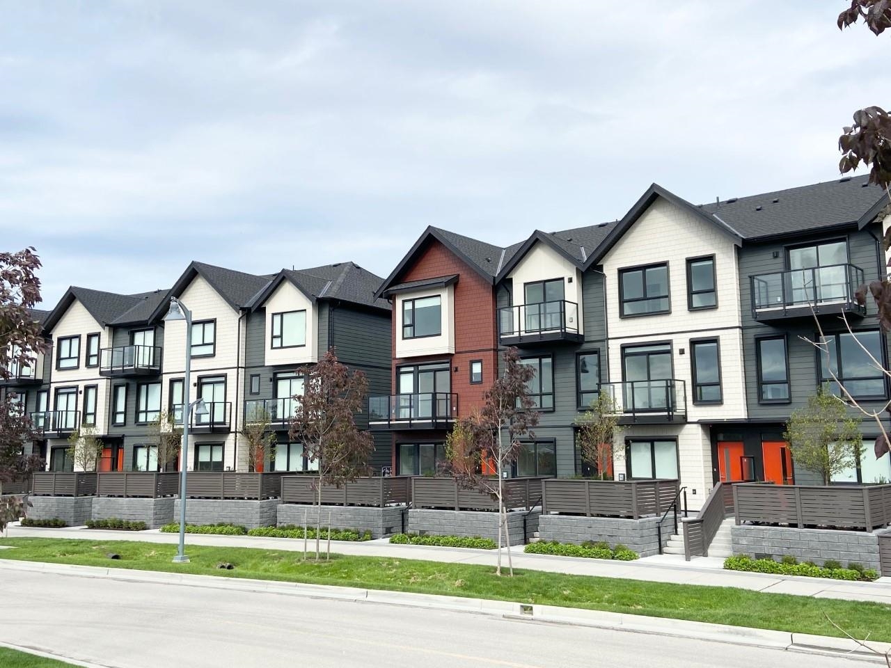 139 4738 HEMLOCK WAY, Tsawwassen For Sale 799,000 Condos.ca