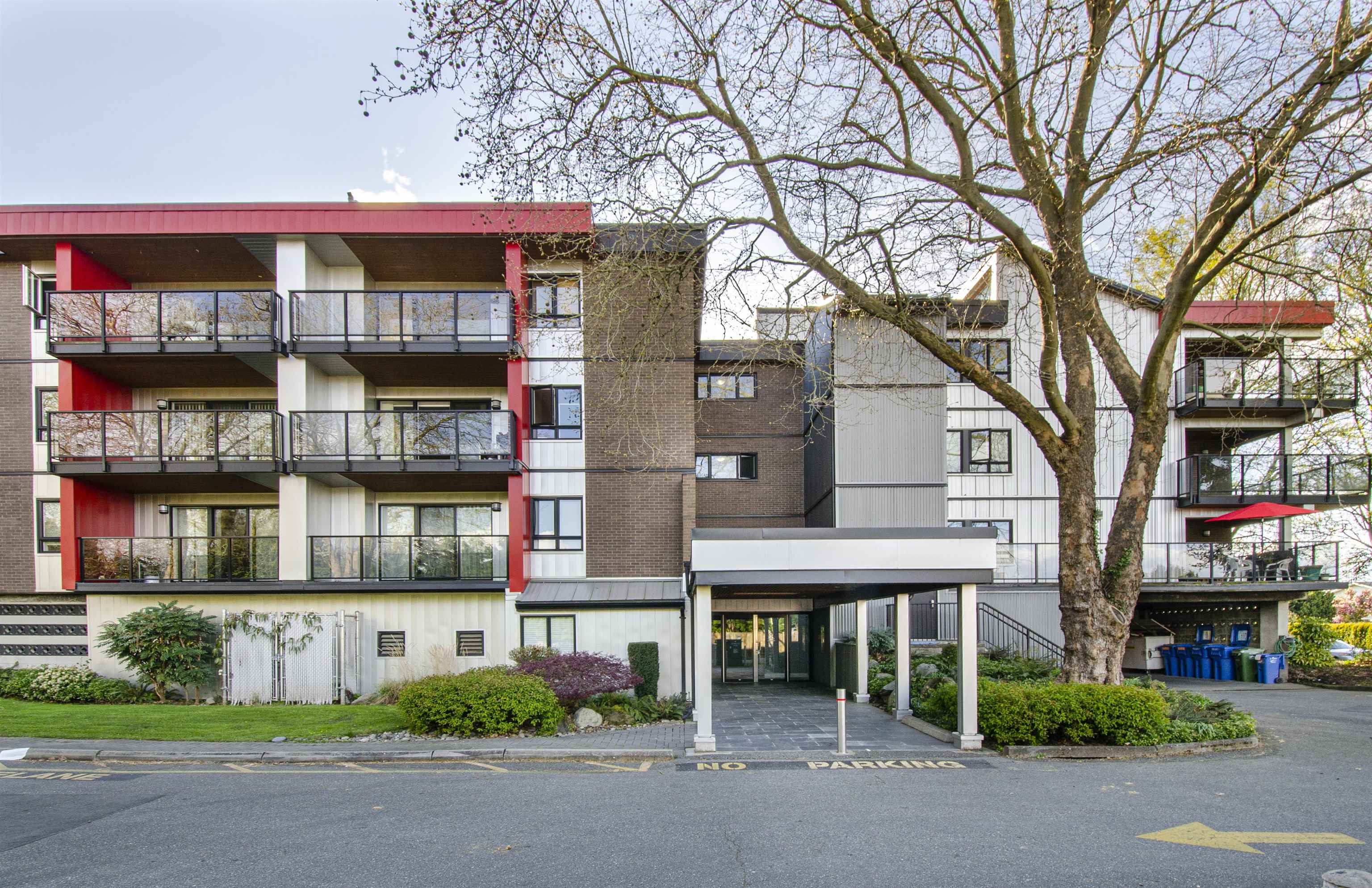 211 - 11240 DANIELS ROAD, Richmond | For Sale @ $449,000 | Condos.ca