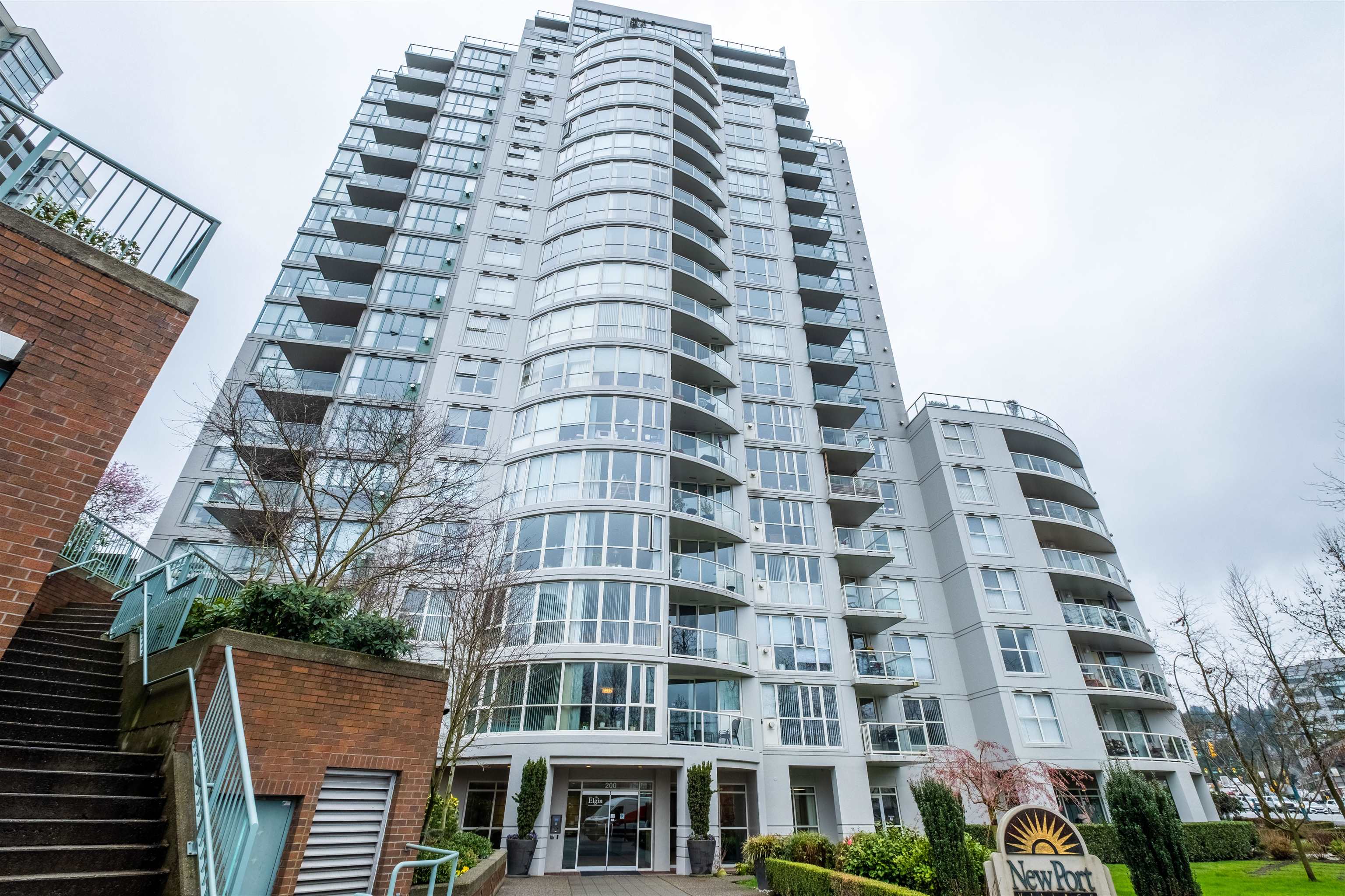 107 200 NEWPORT DRIVE, Port Moody Sold, R2679093 Condos.ca