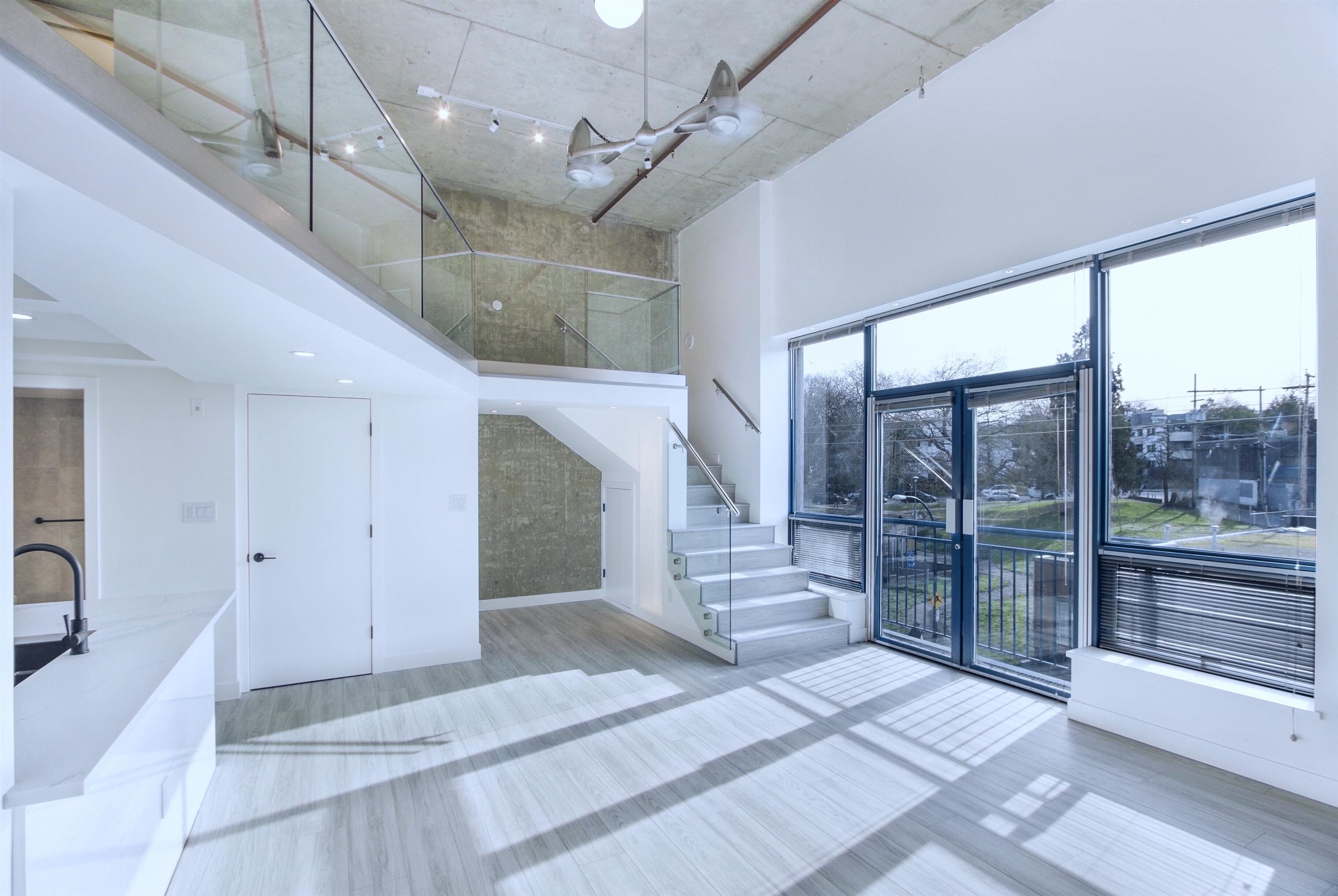 305 2001 WALL STREET, Vancouver Sold, R2681396 Condos.ca