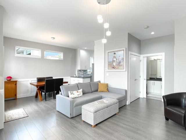 101 - 911 DANSEY AVENUE