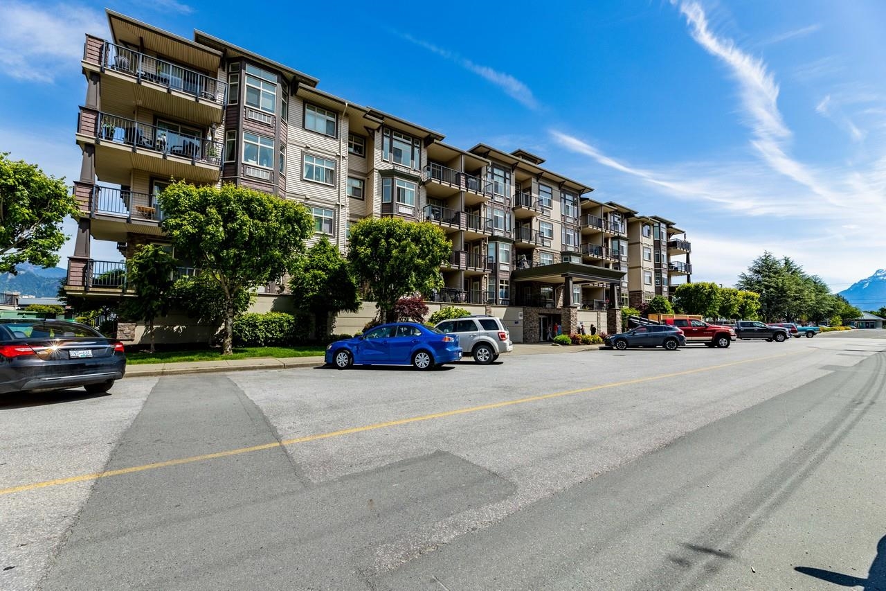 402 45893 CHESTERFIELD AVENUE, Chilliwack Sold, R2690789 Condos.ca
