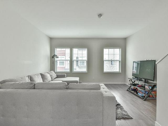 49 - 32633 SIMON AVENUE