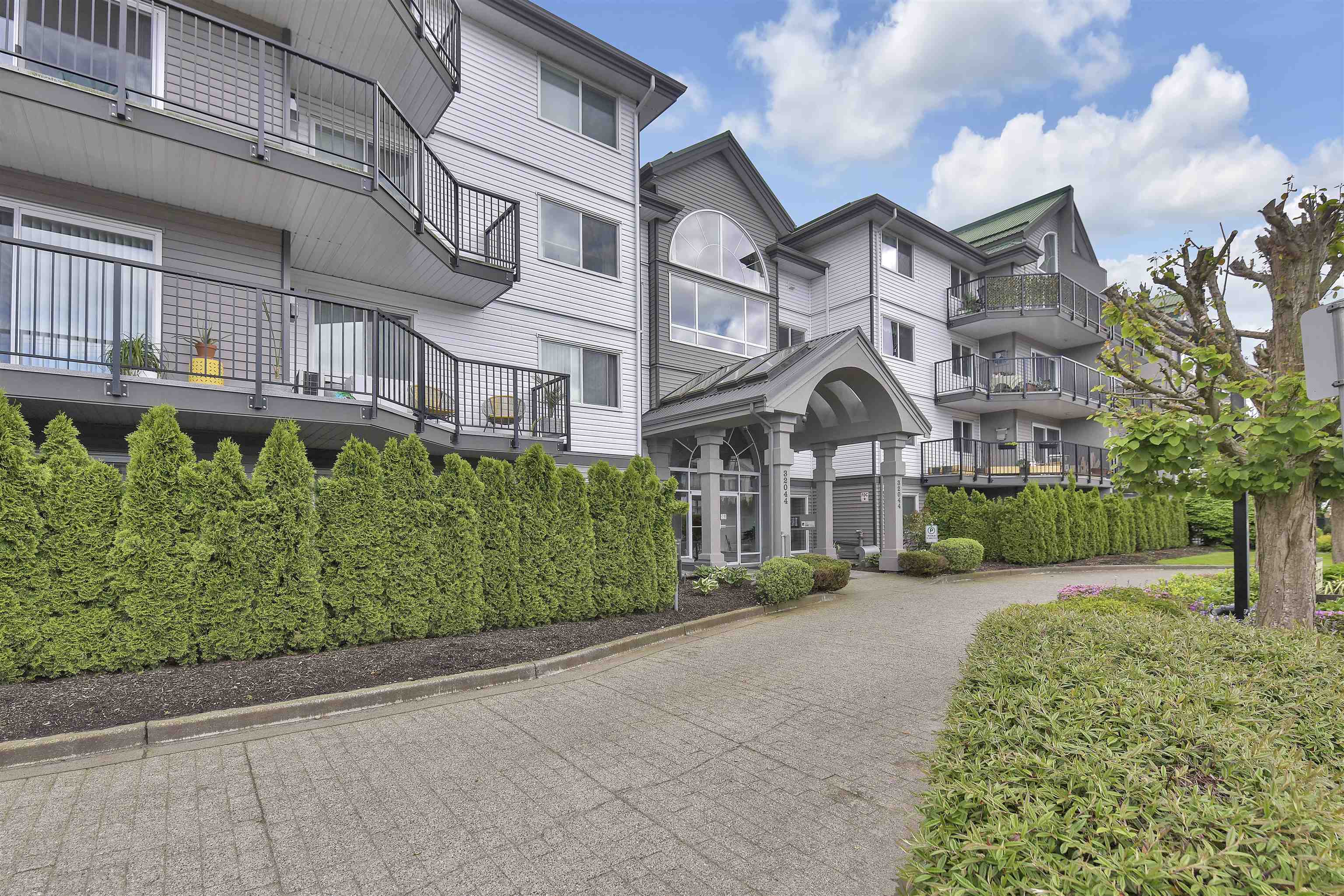 209 32044 OLD YALE ROAD, Abbotsford For Sale 499,888 Condos.ca