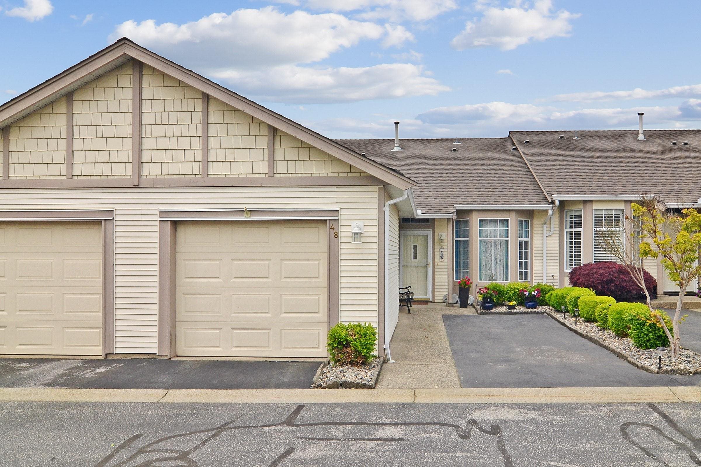 48 9012 WALNUT GROVE DRIVE, Langley Sold, R2694526 Condos.ca