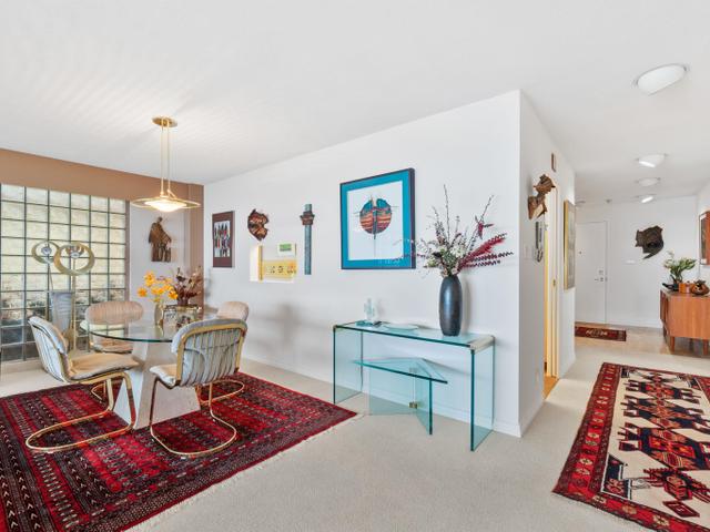 30 - 2246 FOLKESTONE WAY