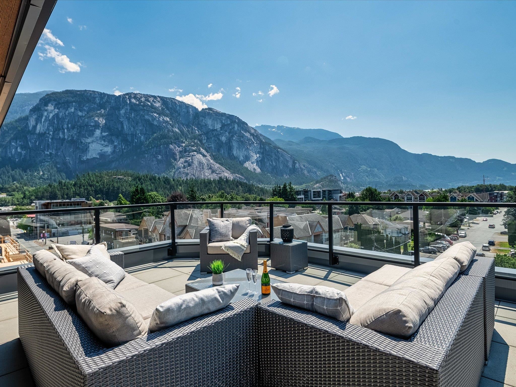 509 38013 THIRD AVENUE, Squamish Sold, R2701704 Condos.ca