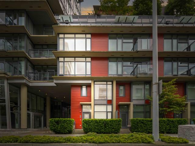 62 W 1ST AVENUE