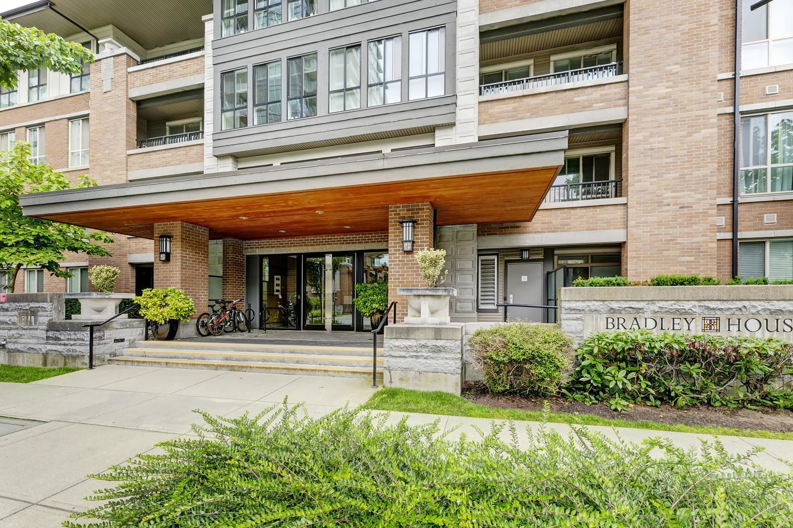 315 3107 WINDSOR GATE, Coquitlam Terminated, R2702198 Condos.ca