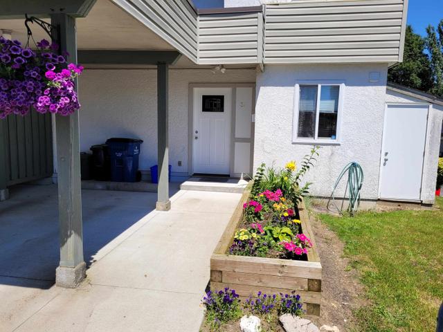 34 - 2830 W BOURQUIN CRESCENT