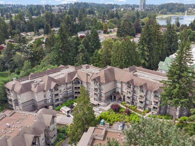 401 - 33318 E BOURQUIN CRESCENT