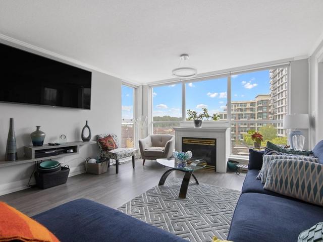 707 - 10 LAGUNA COURT