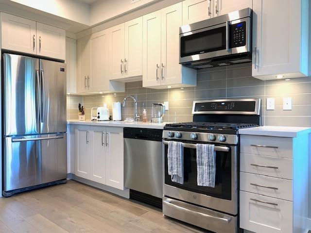 #206 - 4977 SPRINGS BOULEVARD