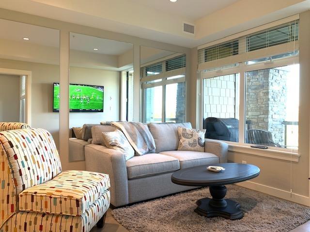 #206 - 4977 SPRINGS BOULEVARD