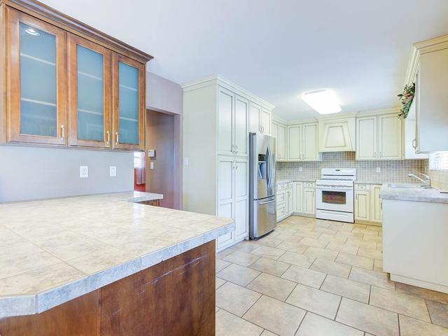 4872 RIDGELAWN DRIVE