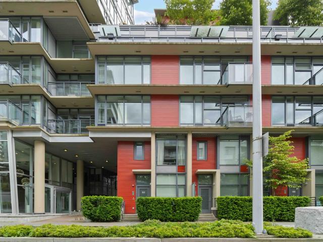 62 W 1ST AVENUE