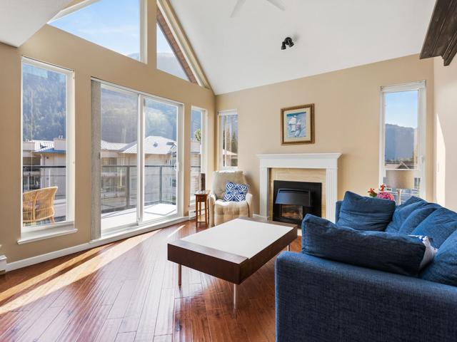 420 - 378 ESPLANADE AVENUE