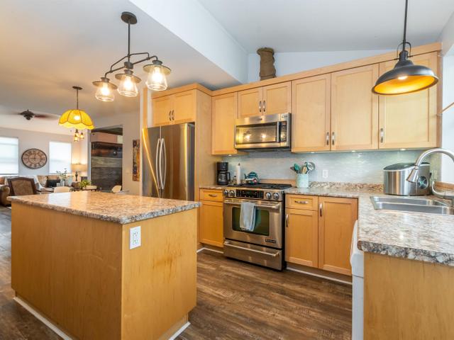 24 - 42312 YARROW CENTRAL ROAD