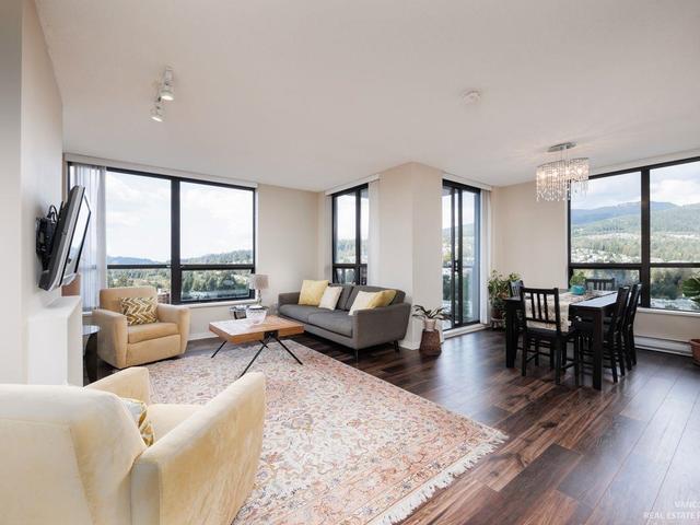 2005 - 1185 THE HIGH STREET