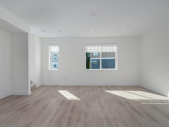 19 - 23108 LOUGHEED HIGHWAY