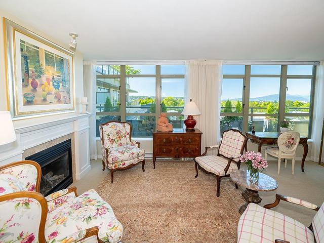 711 - 2799 YEW STREET